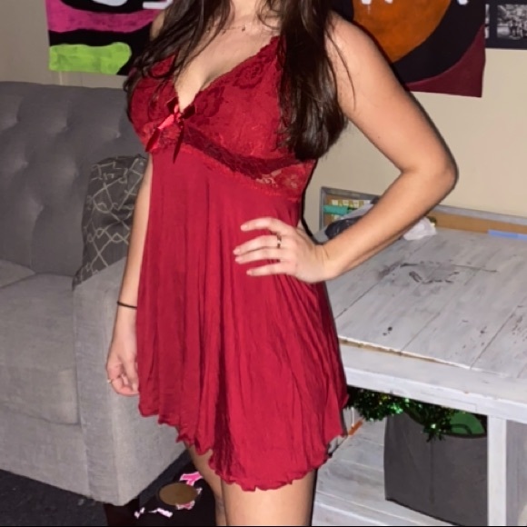 Avidlove red lace dress size large - Picture 2 of 3